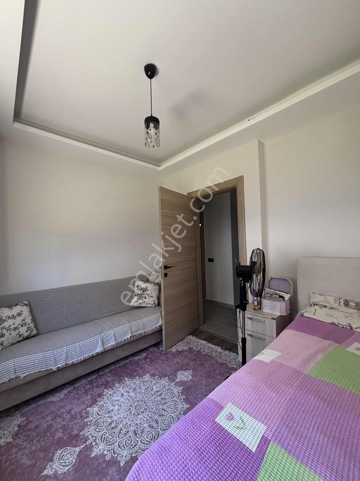 Kuşadası Soğucak'ta Güvenlı Havuzlu Sıtede 3 + 1 Eşyalı Satılık - Görsel 12