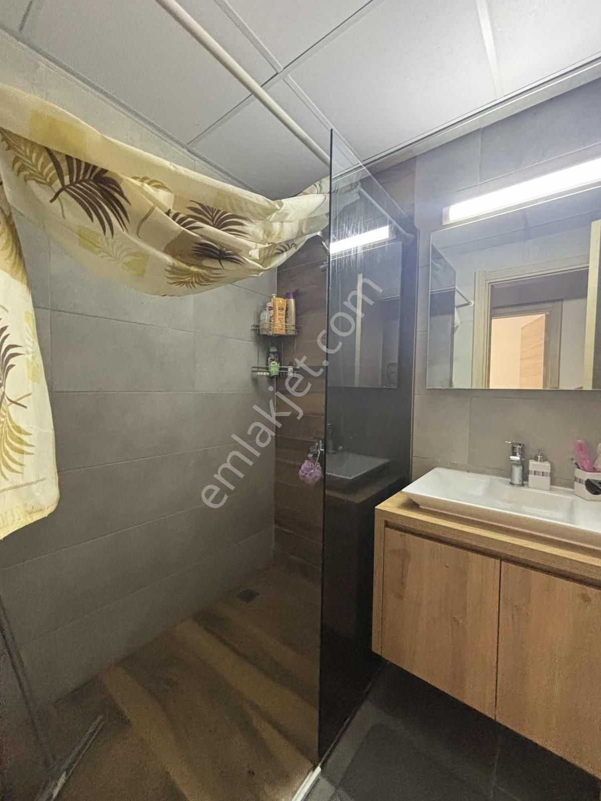 Kuşadası Soğucak'ta Güvenlı Havuzlu Sıtede 3 + 1 Eşyalı Satılık - Görsel 27