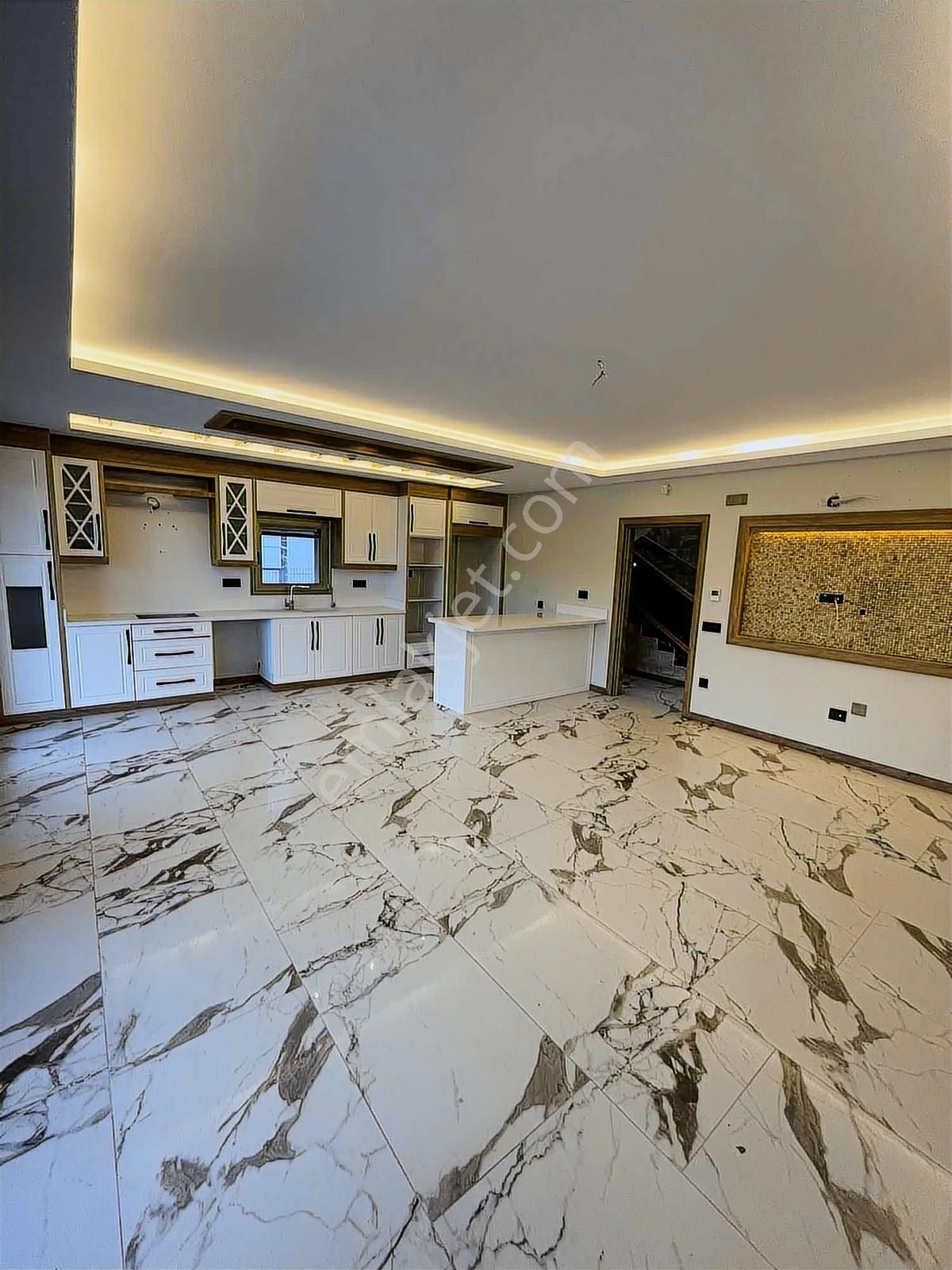 Kuşadasında Denize 200 Mt Satılık Lüks Villa - Görsel 33