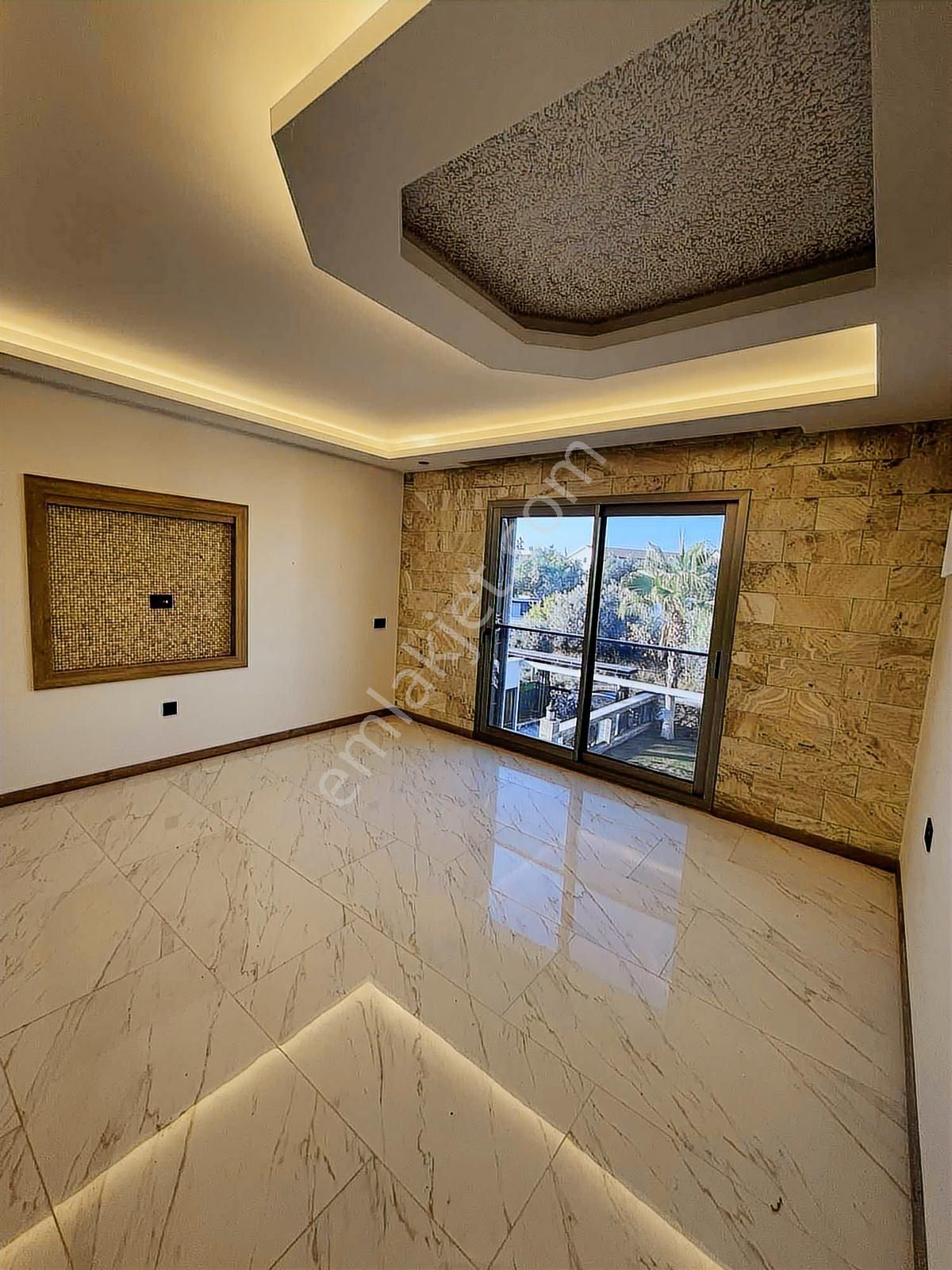 Kuşadasında Denize 200 Mt Satılık Lüks Villa - Görsel 8