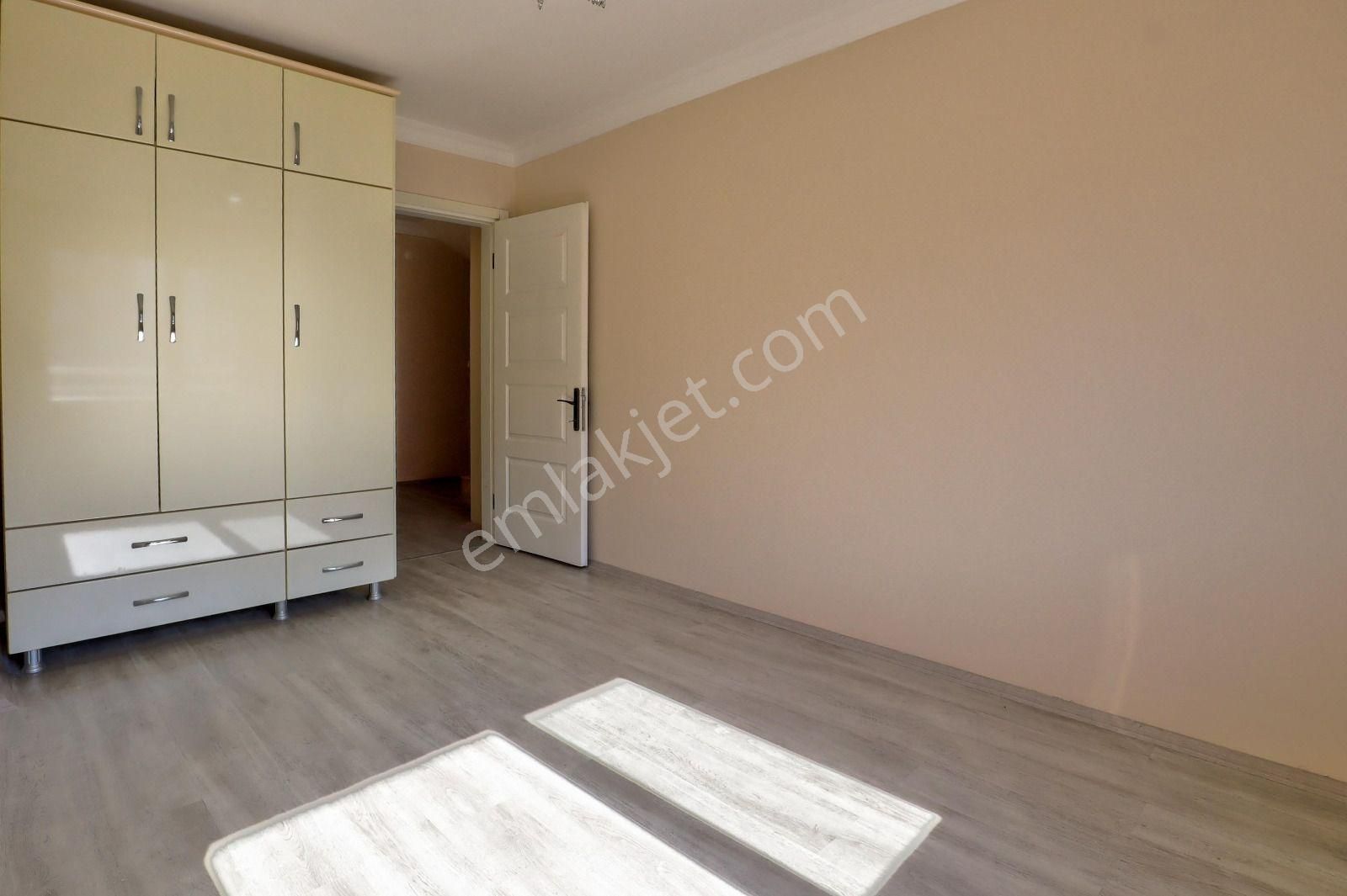 Dikili İsmetpaşa'da Düz Ayak Konumda Satılık Dublex Daire. - Görsel 22