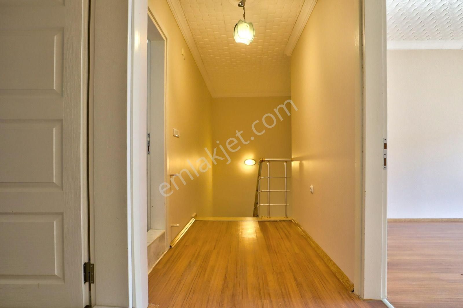 Dikili İsmetpaşa'da Düz Ayak Konumda Satılık Dublex Daire. - Görsel 27