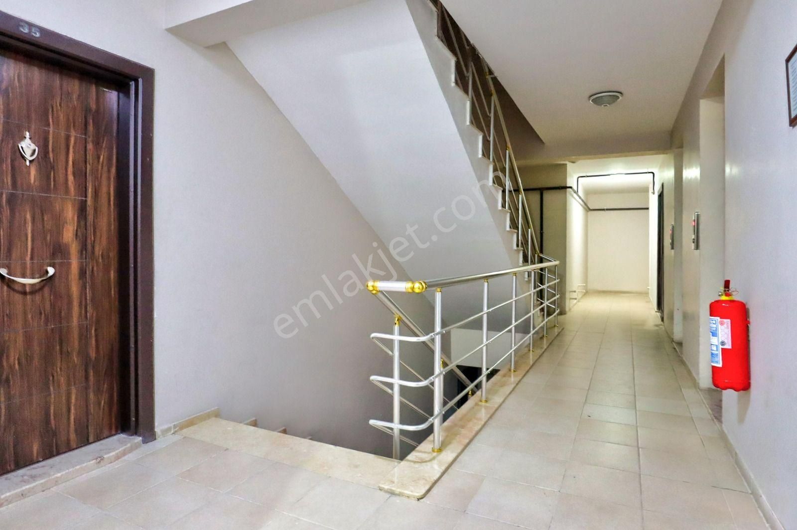 Dikili İsmetpaşa'da Düz Ayak Konumda Satılık Dublex Daire. - Görsel 11