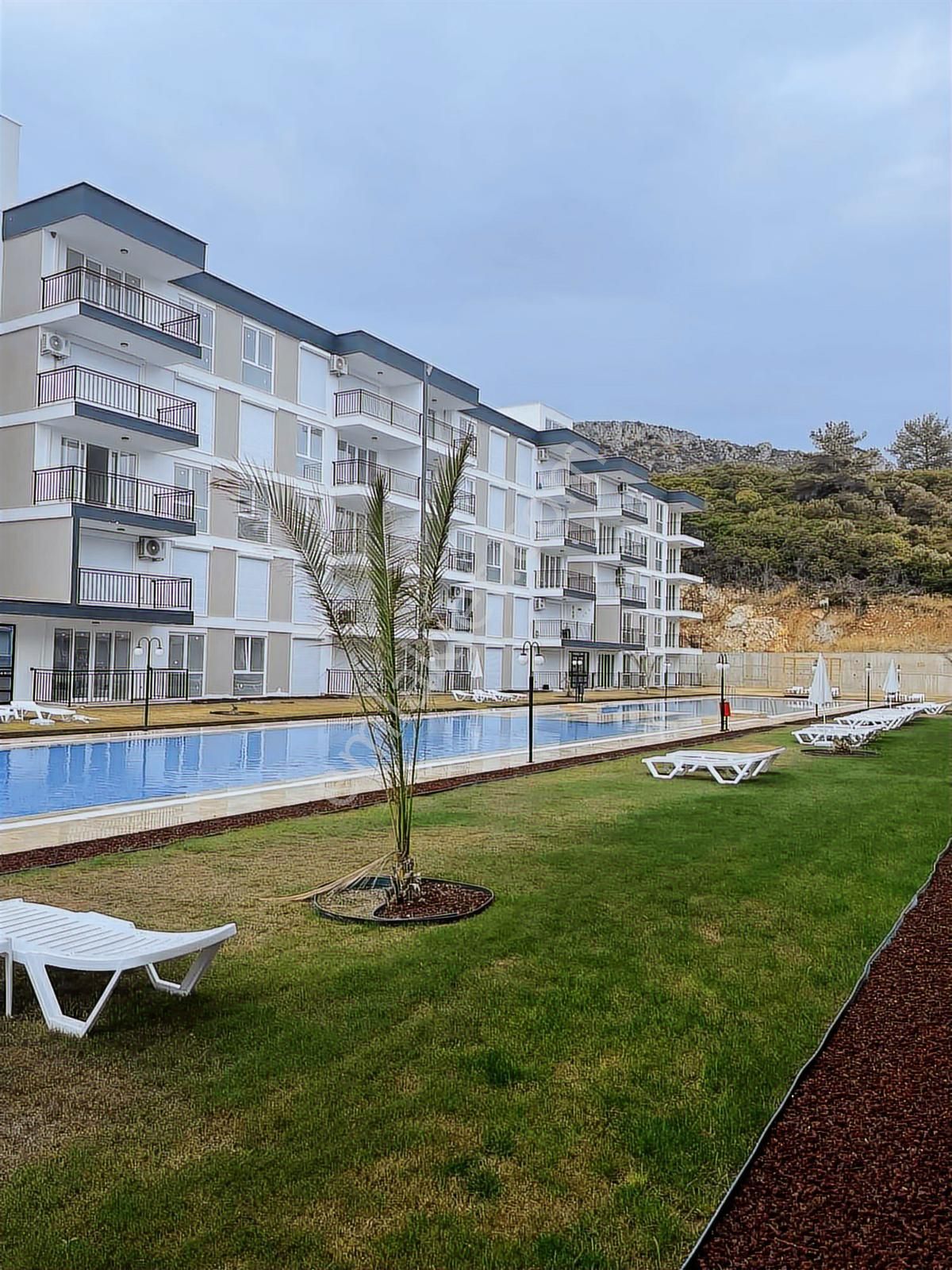 Kuşadası Kirazlı Yolunda Sıfır Satılık 3+1 Daire