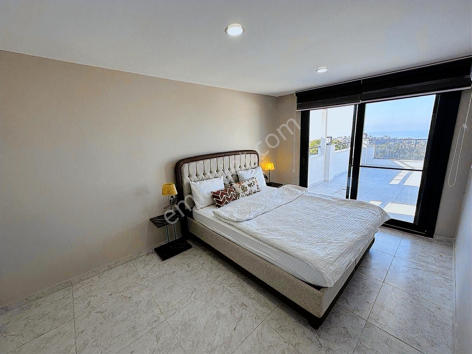 Kuşadasında Hazır Kiracılı Satılık 13 Daire - Görsel 8