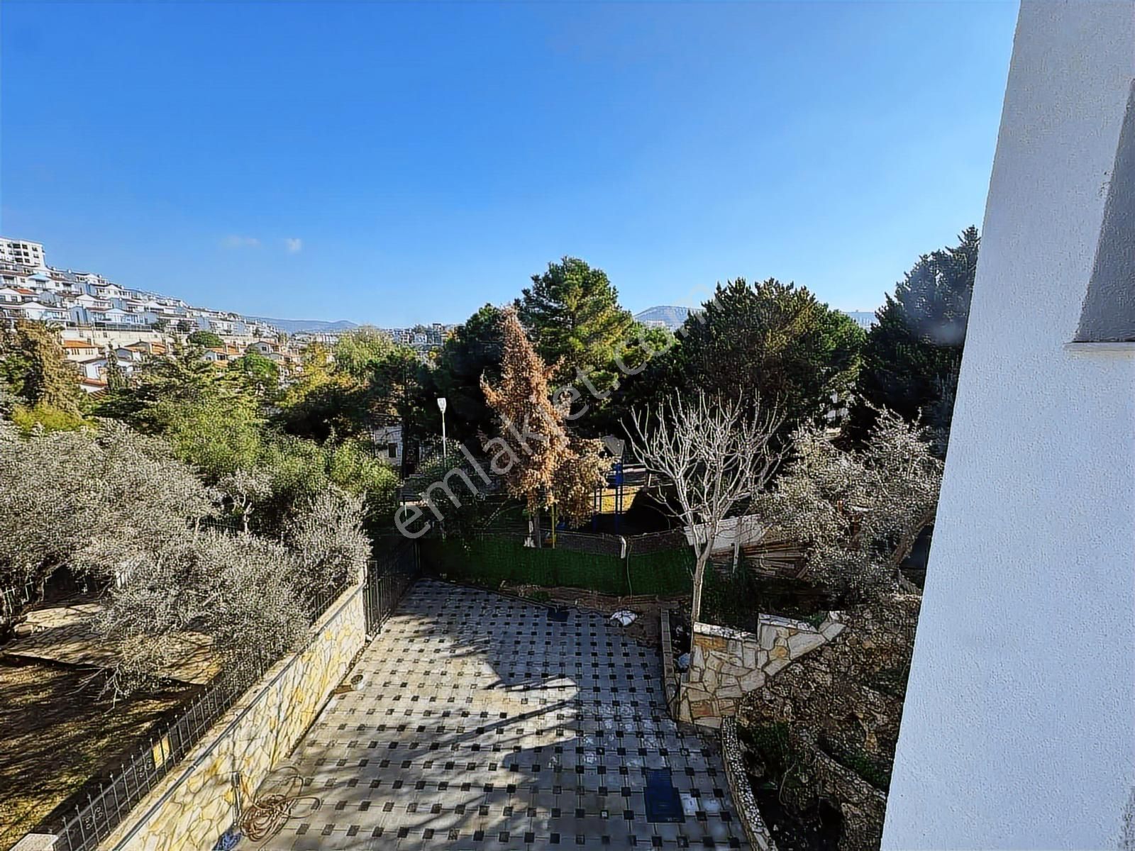 Kuşadasında Hazır Kiracılı Satılık 13 Daire - Görsel 35