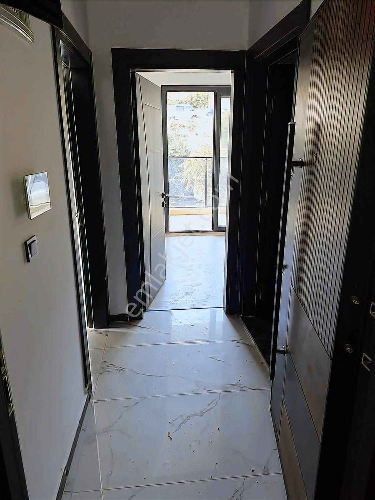 Kuşadası Merkezde 1+1 Satılık Sıfır Daire - Görsel 6