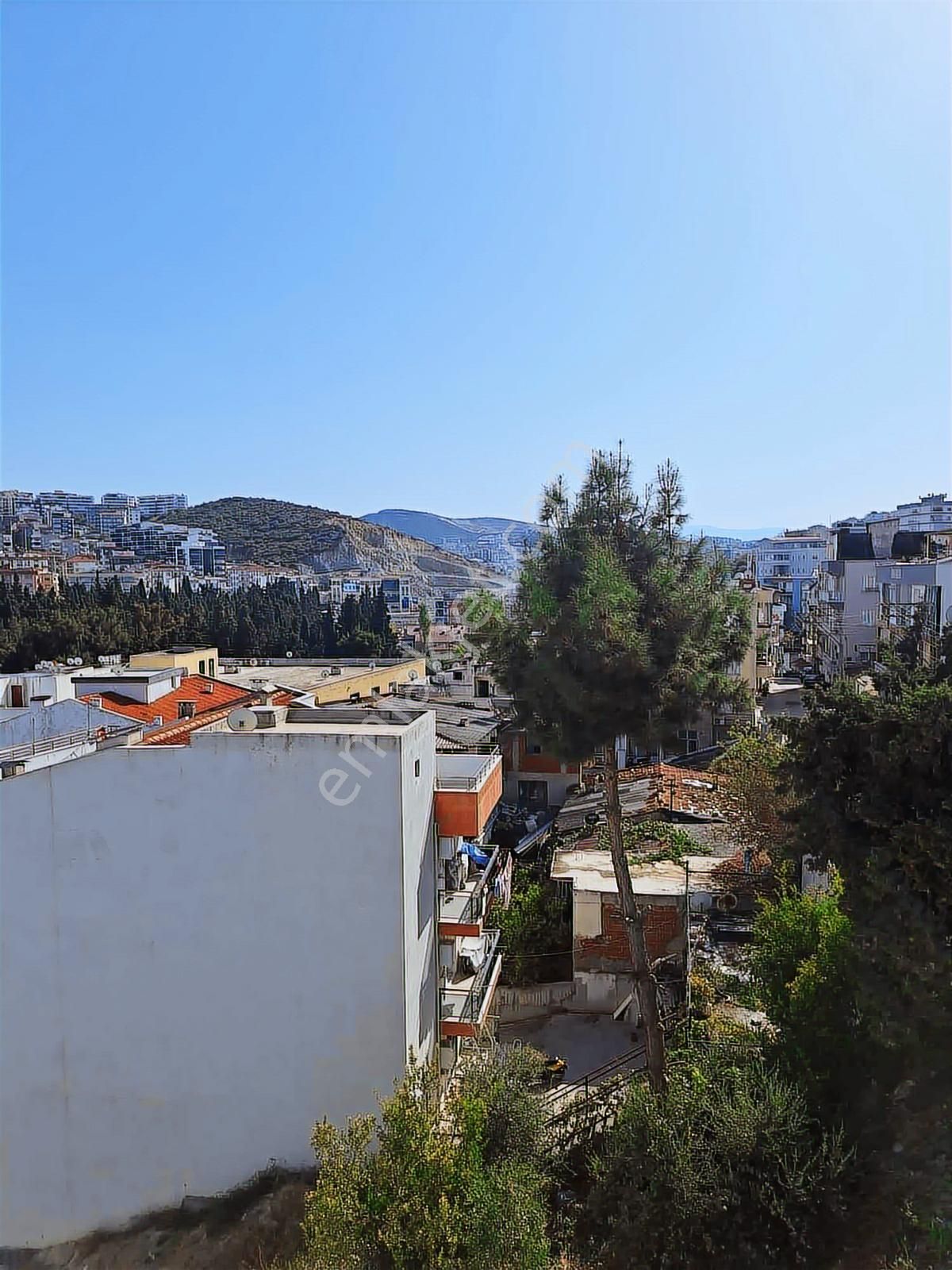 Kuşadası Merkezde 1+1 Satılık Sıfır Daire