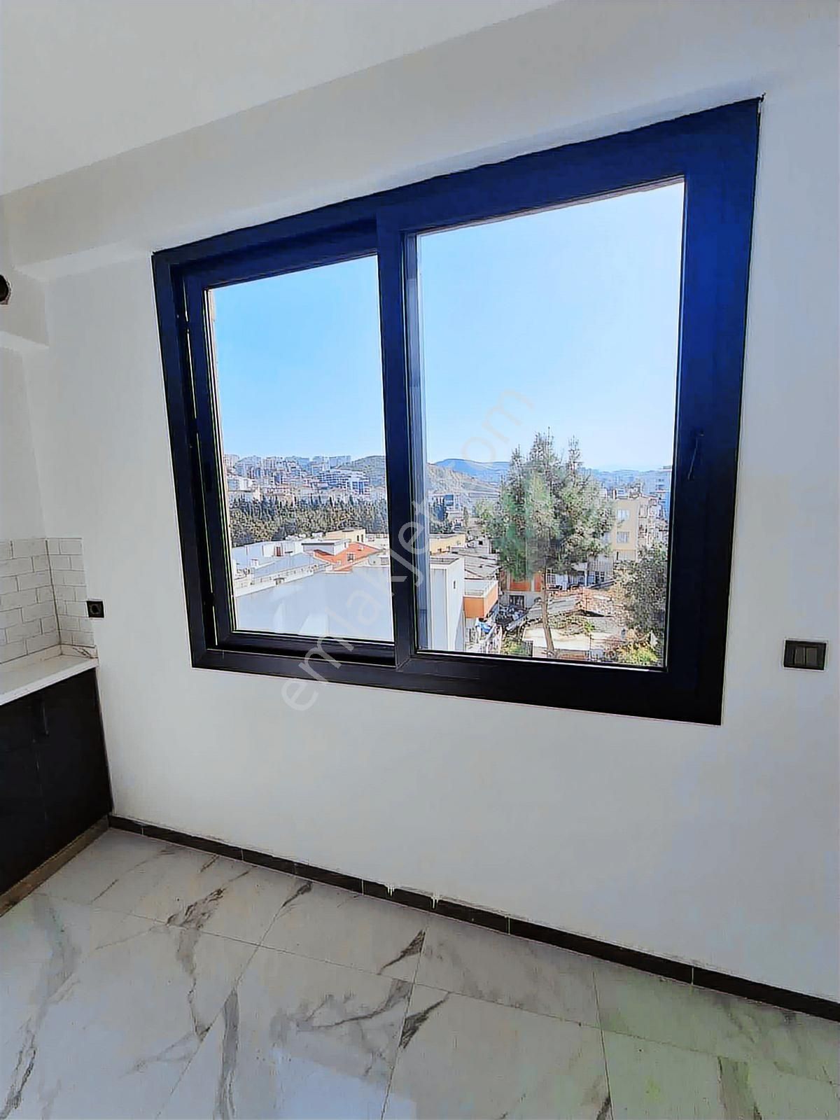 Kuşadası Merkezde 1+1 Satılık Sıfır Daire - Görsel 16