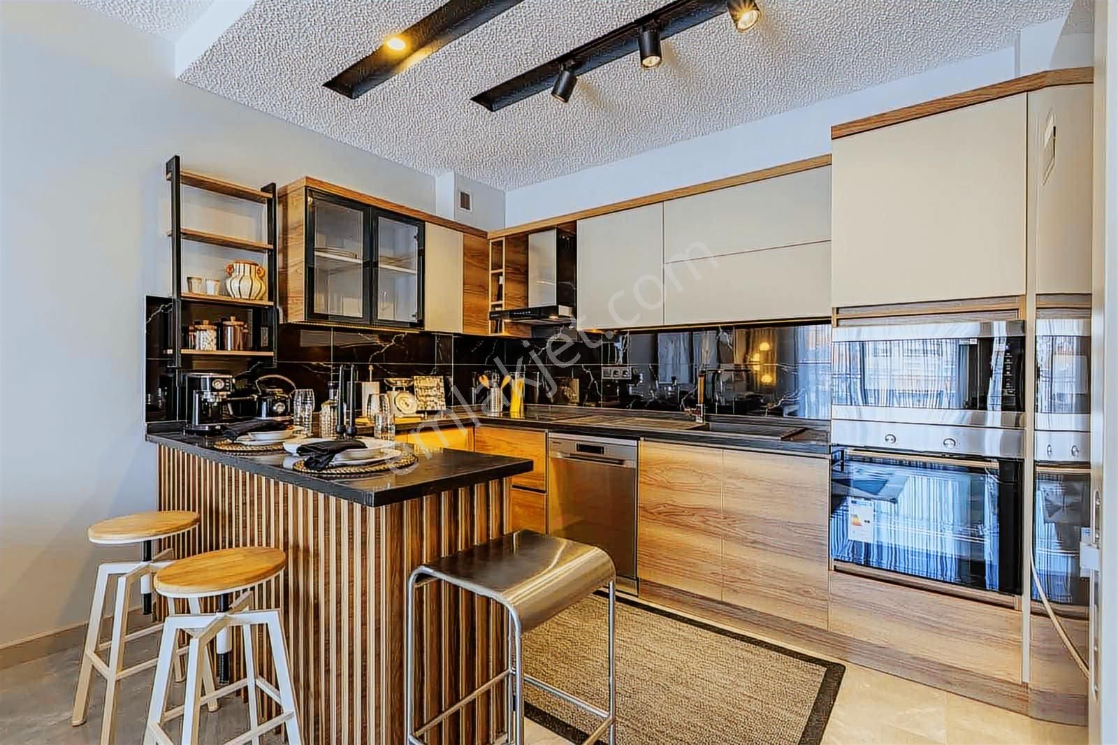 Satılık | Kuşadası Ege Mah De Sıfır Lüks Site 2+1 Krediye Uygun - Görsel 2