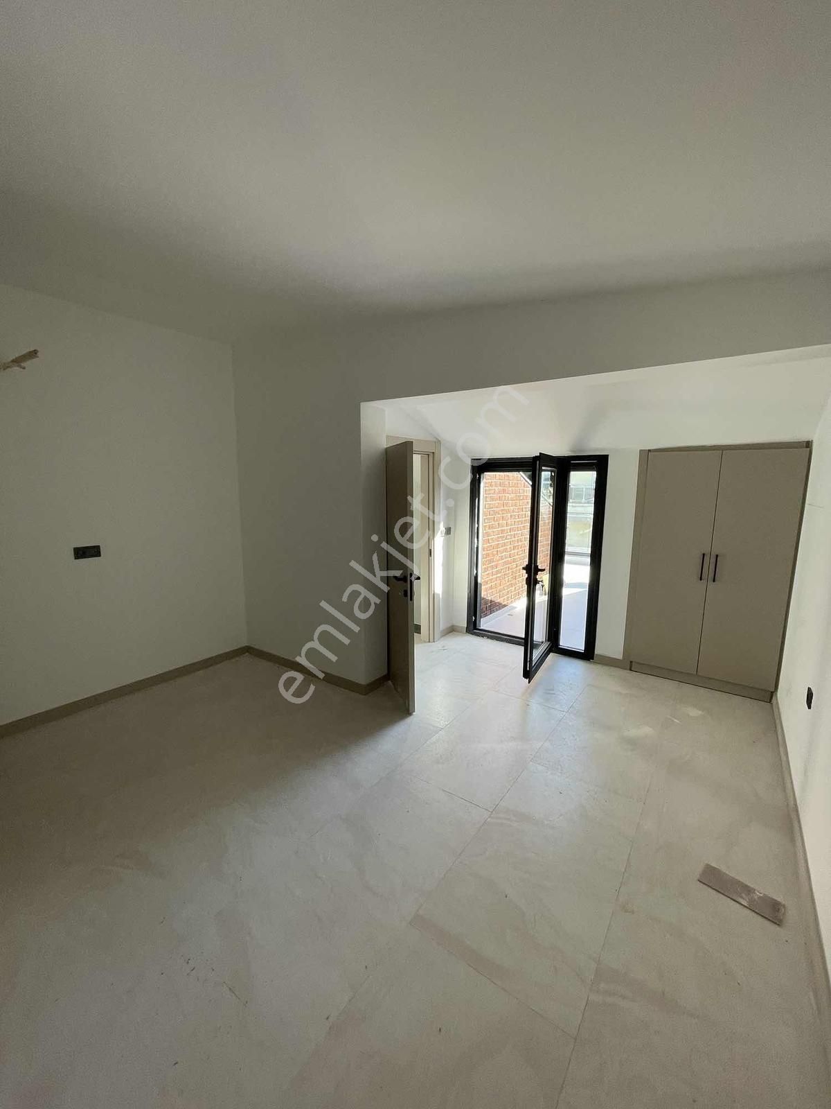 Sahile 50 Mt Sıfır Satılık 2+1 Daire - Görsel 9