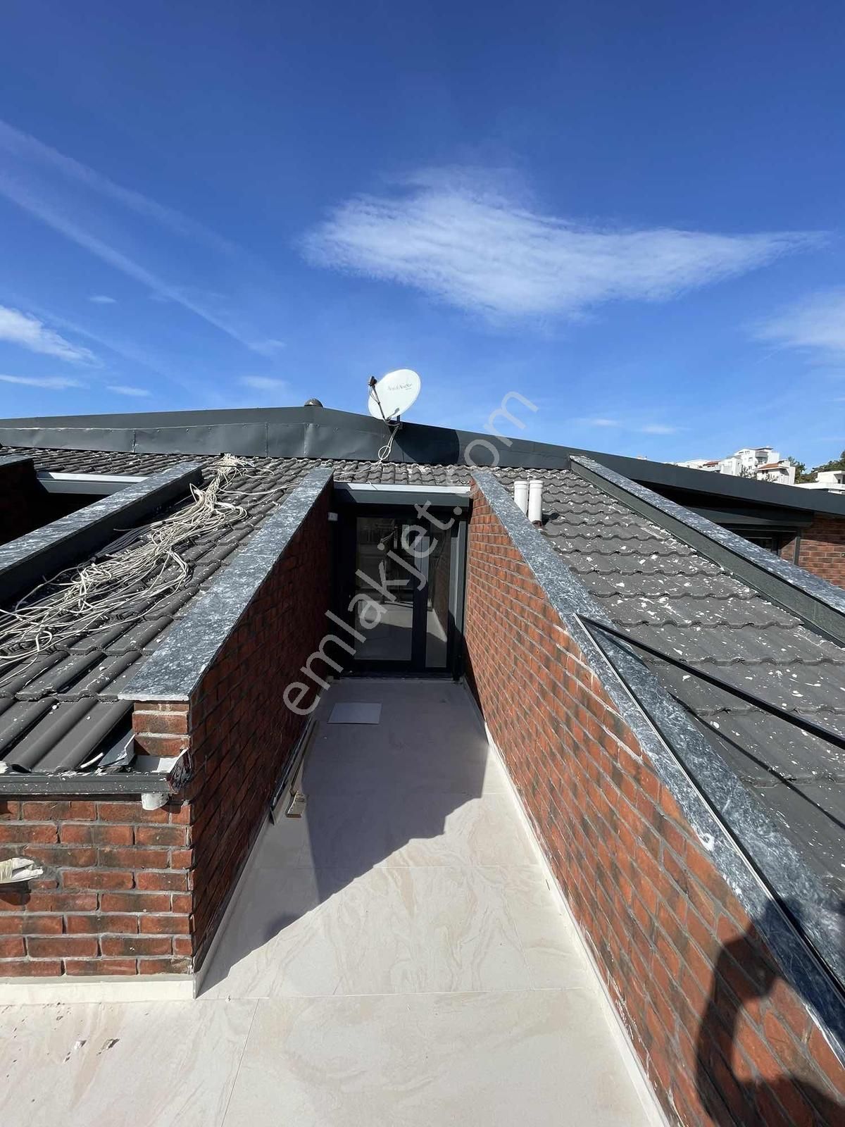 Sahile 50 Mt Sıfır Satılık 2+1 Daire - Görsel 12