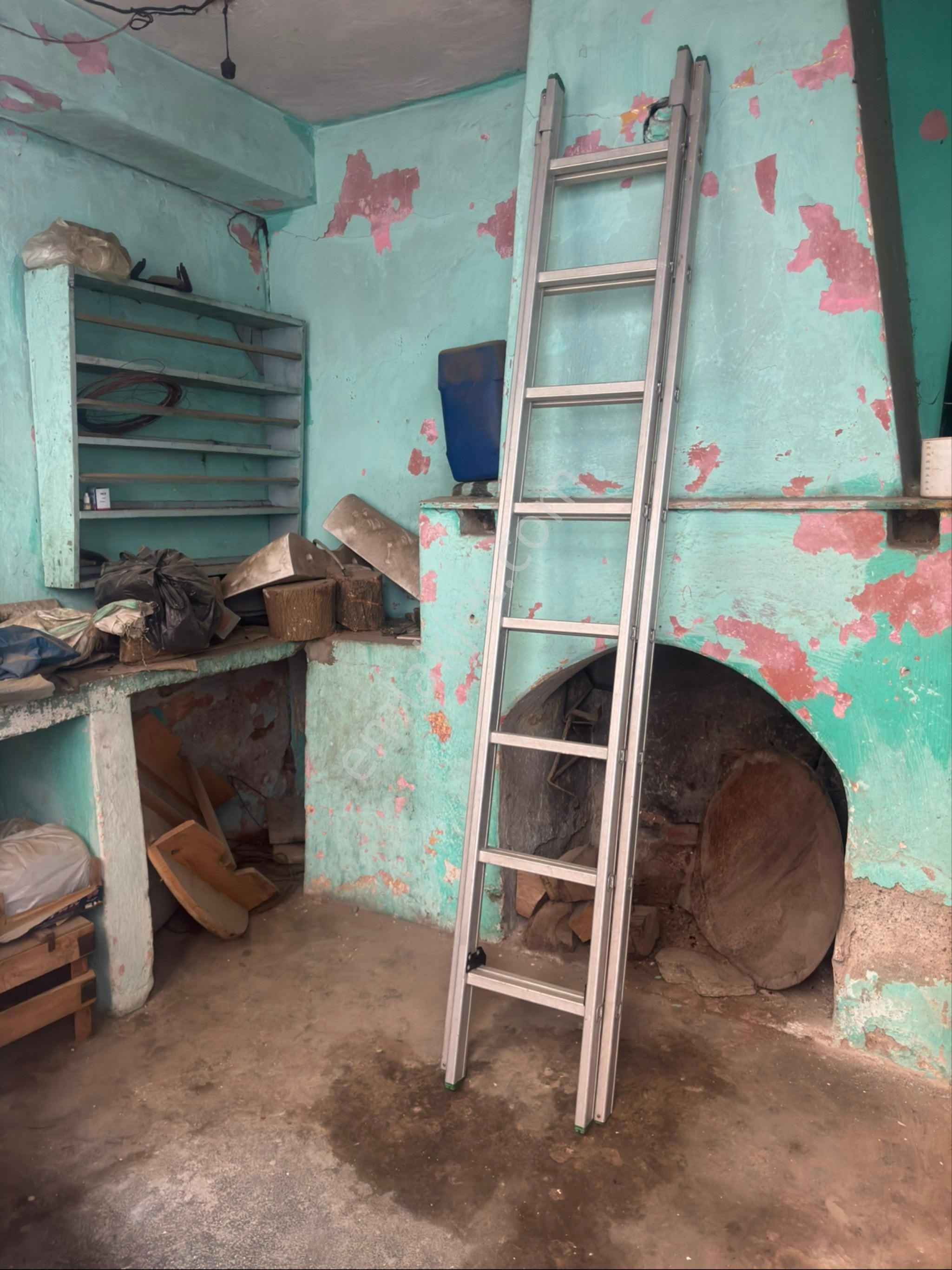 Şehrin Tam Merkezinde Fırsat Satılık Üç Katlı Ve İmarlı Bina - Görsel 31