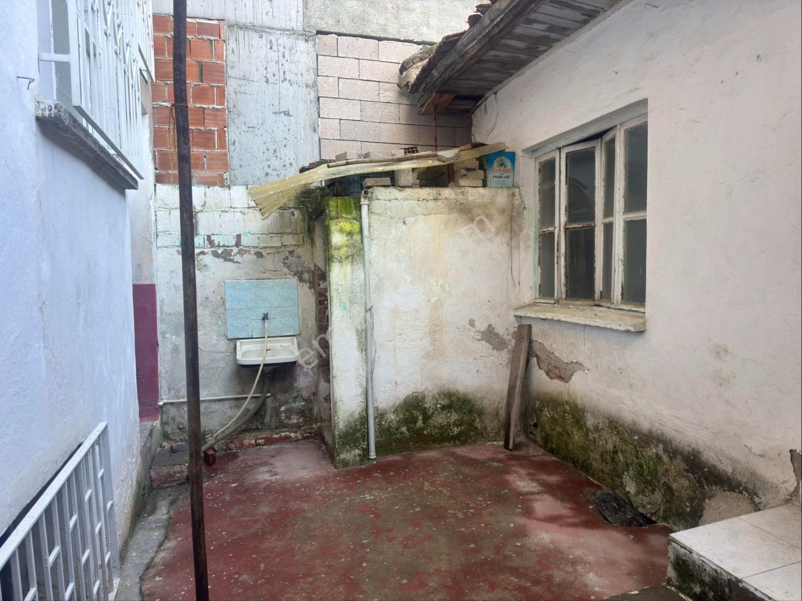 Şehrin Tam Merkezinde Fırsat Satılık Üç Katlı Ve İmarlı Bina - Görsel 32