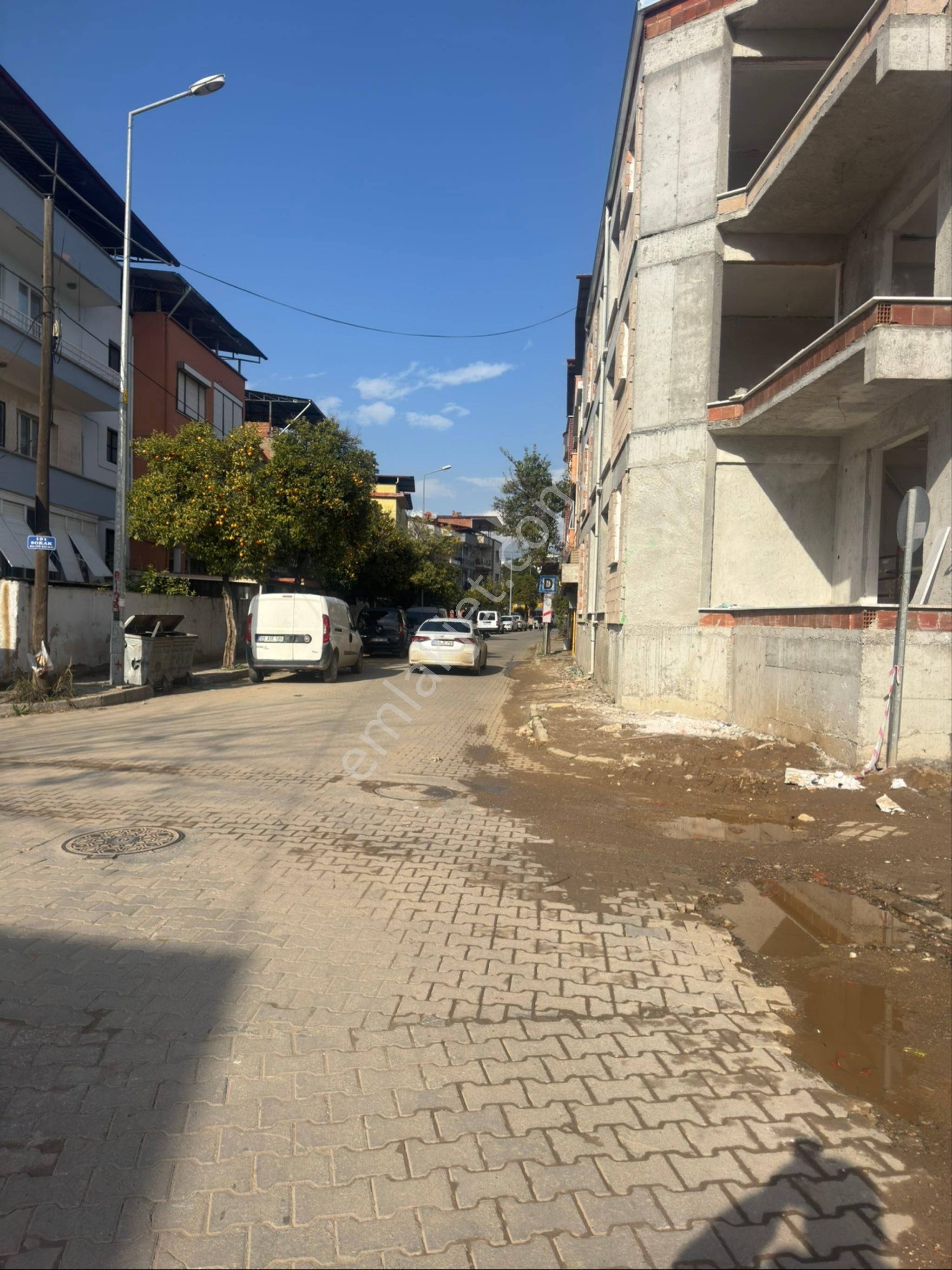 Şehrin Tam Merkezinde Fırsat Satılık Üç Katlı Ve İmarlı Bina