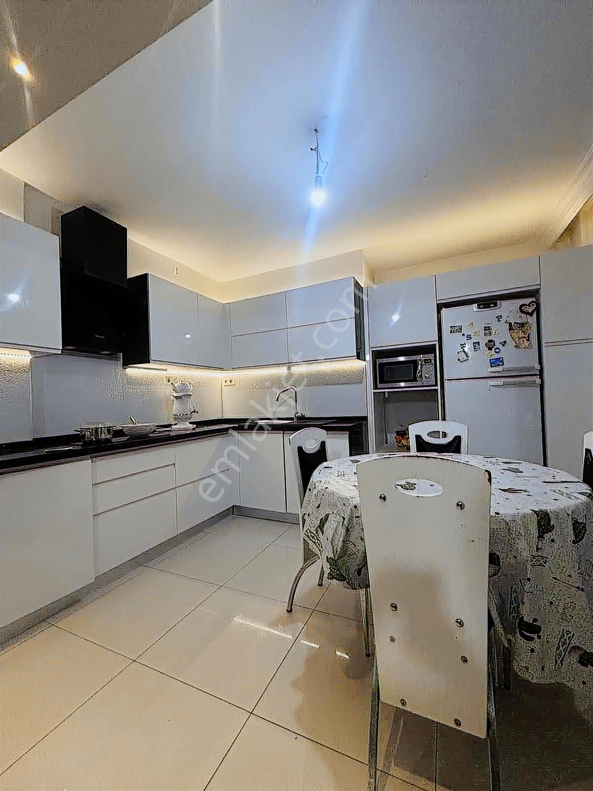 Merkeze Yakın Ferah Ve Geniş Satılık 3+1 Daire - Görsel 30