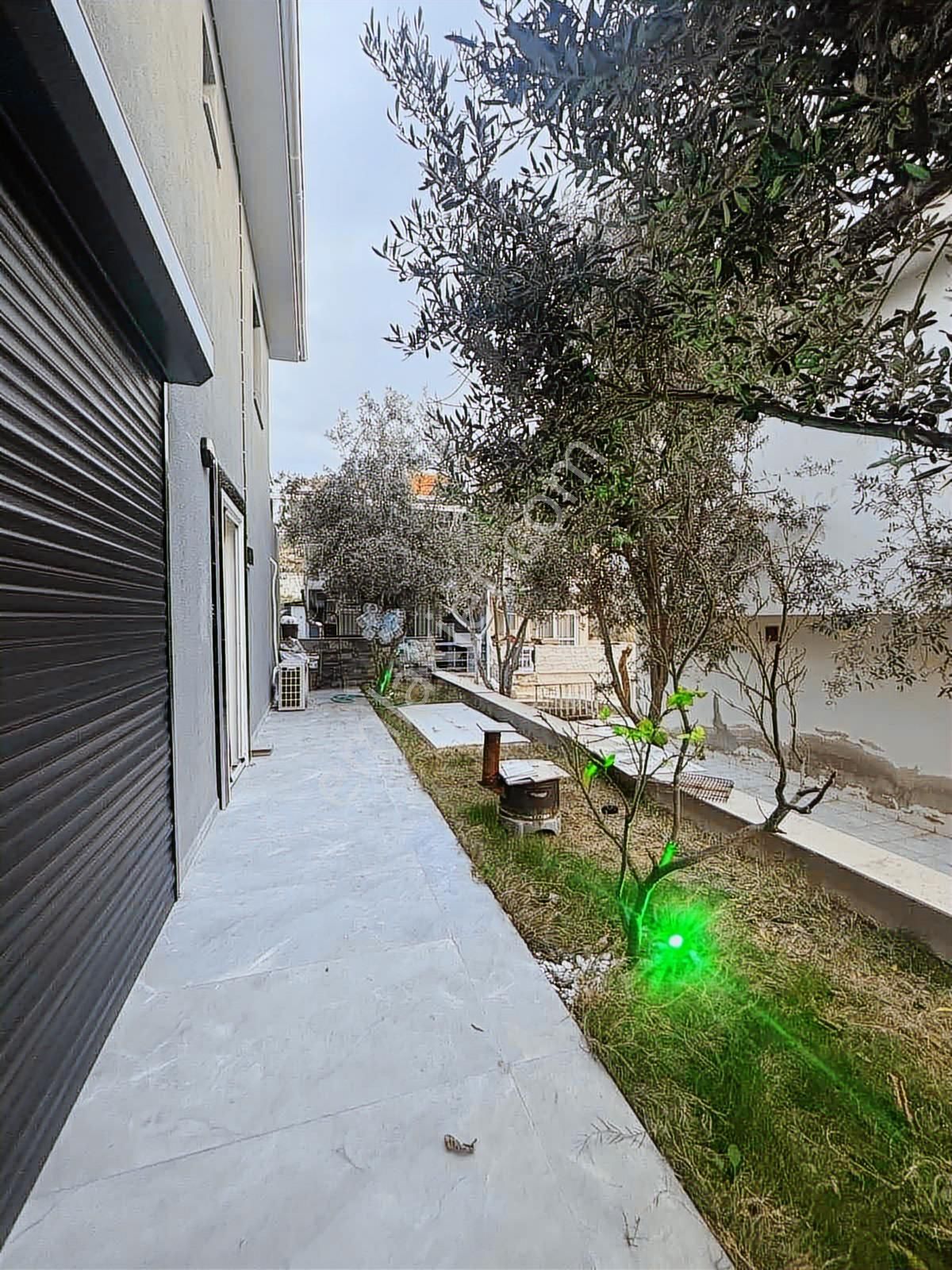 Soğucakta Acil Fırsat Full Tadilatlı Masrafsız Satılık Villa - Görsel 20