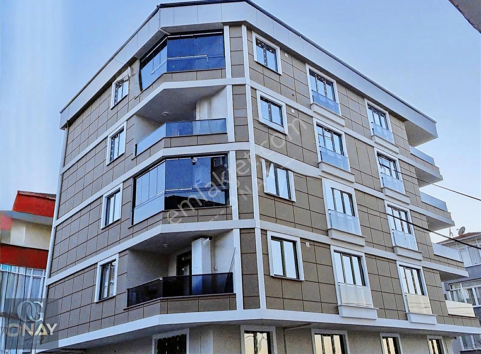 Onay 'dan Hastane Okullar Bölgesinde Sıfır 2+1 Arakat Daire