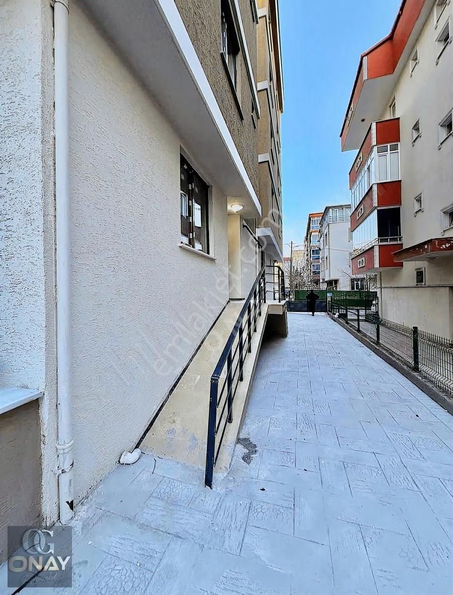 Onay 'dan Hastane Okullar Bölgesinde Sıfır 2+1 Arakat Daire - Görsel 22