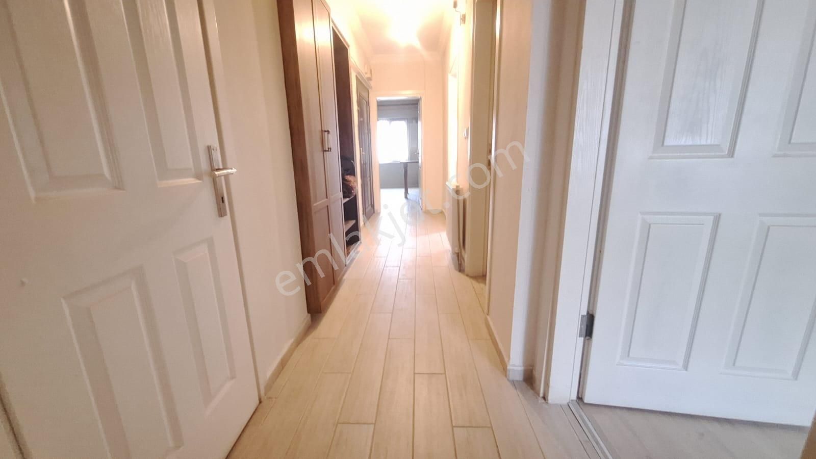 Çanakkale Cevatpaşada Kordona Yakın Ara Kat Kiralık 2+1 Daire - Görsel 6