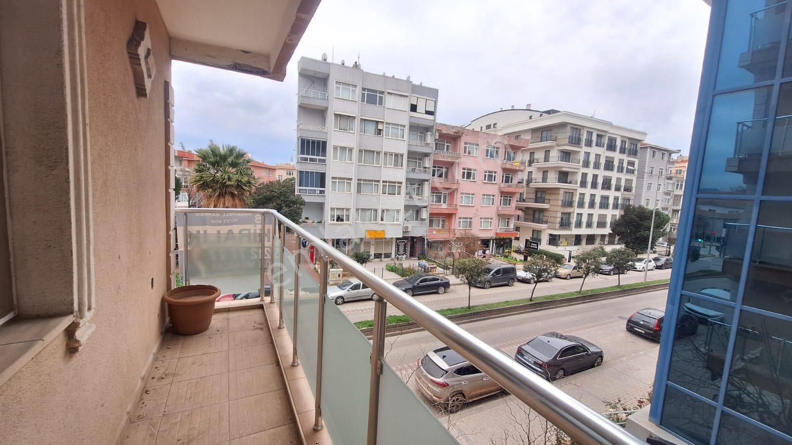 Çanakkale Cevatpaşada Kordona Yakın Ara Kat Kiralık 2+1 Daire - Görsel 10