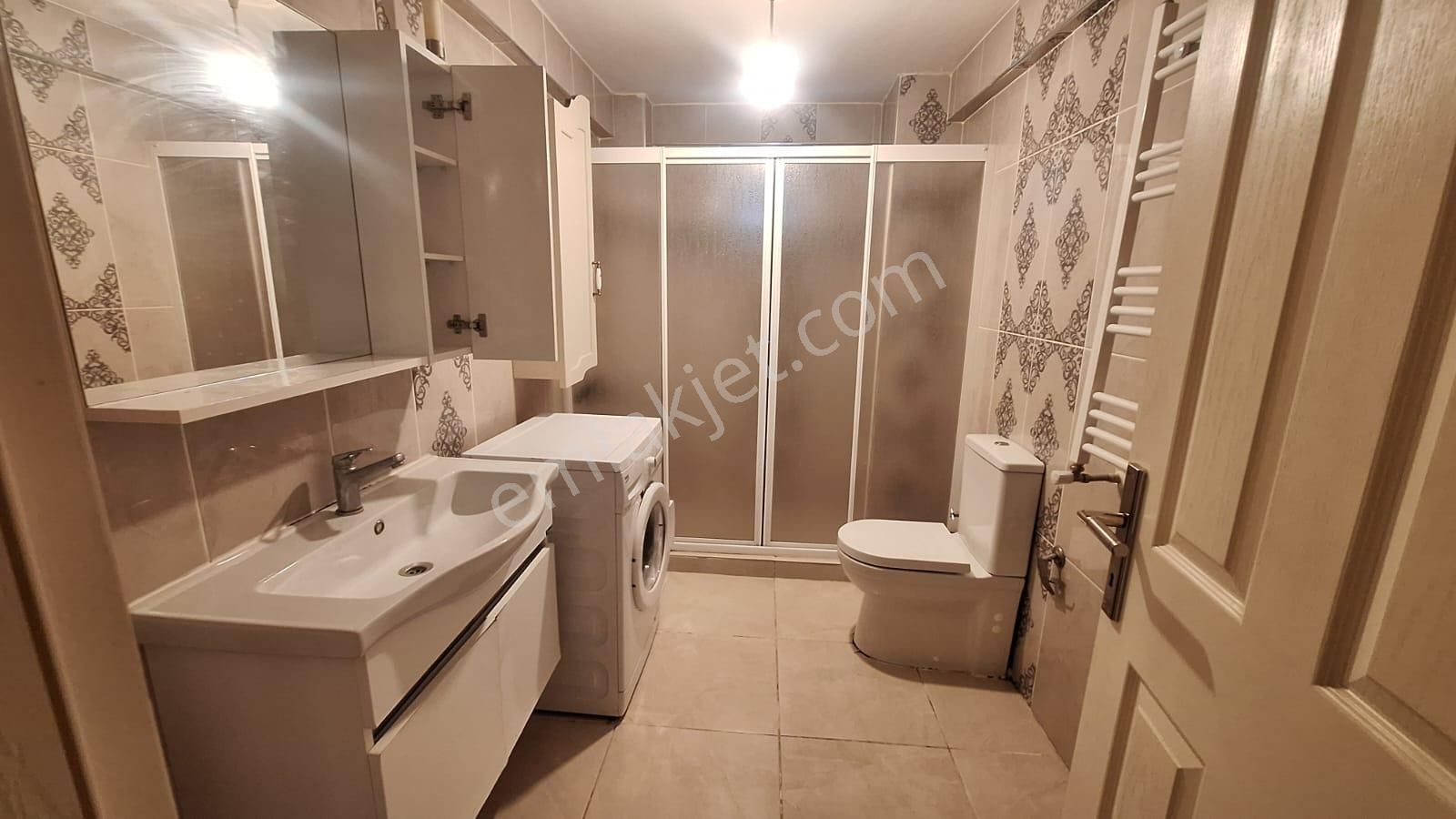 Çanakkale Cevatpaşada Kordona Yakın Ara Kat Kiralık 2+1 Daire - Görsel 28