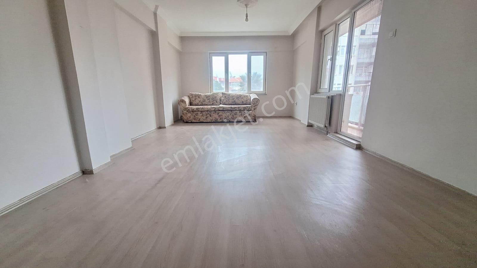 Çanakkale Cevatpaşada Kordona Yakın Ara Kat Kiralık 2+1 Daire - Görsel 9