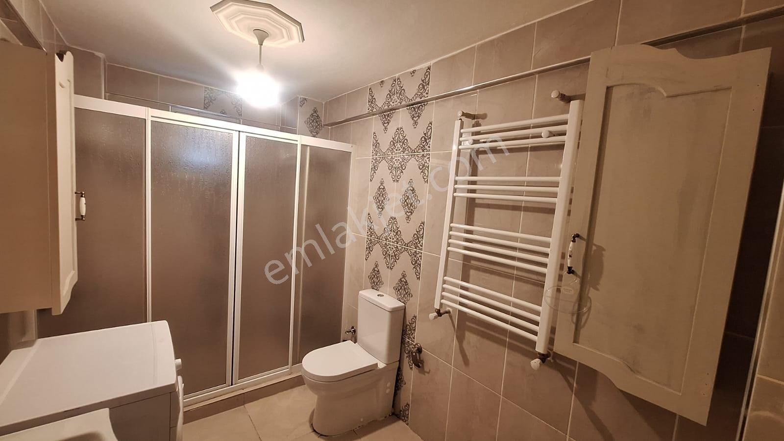 Çanakkale Cevatpaşada Kordona Yakın Ara Kat Kiralık 2+1 Daire - Görsel 26