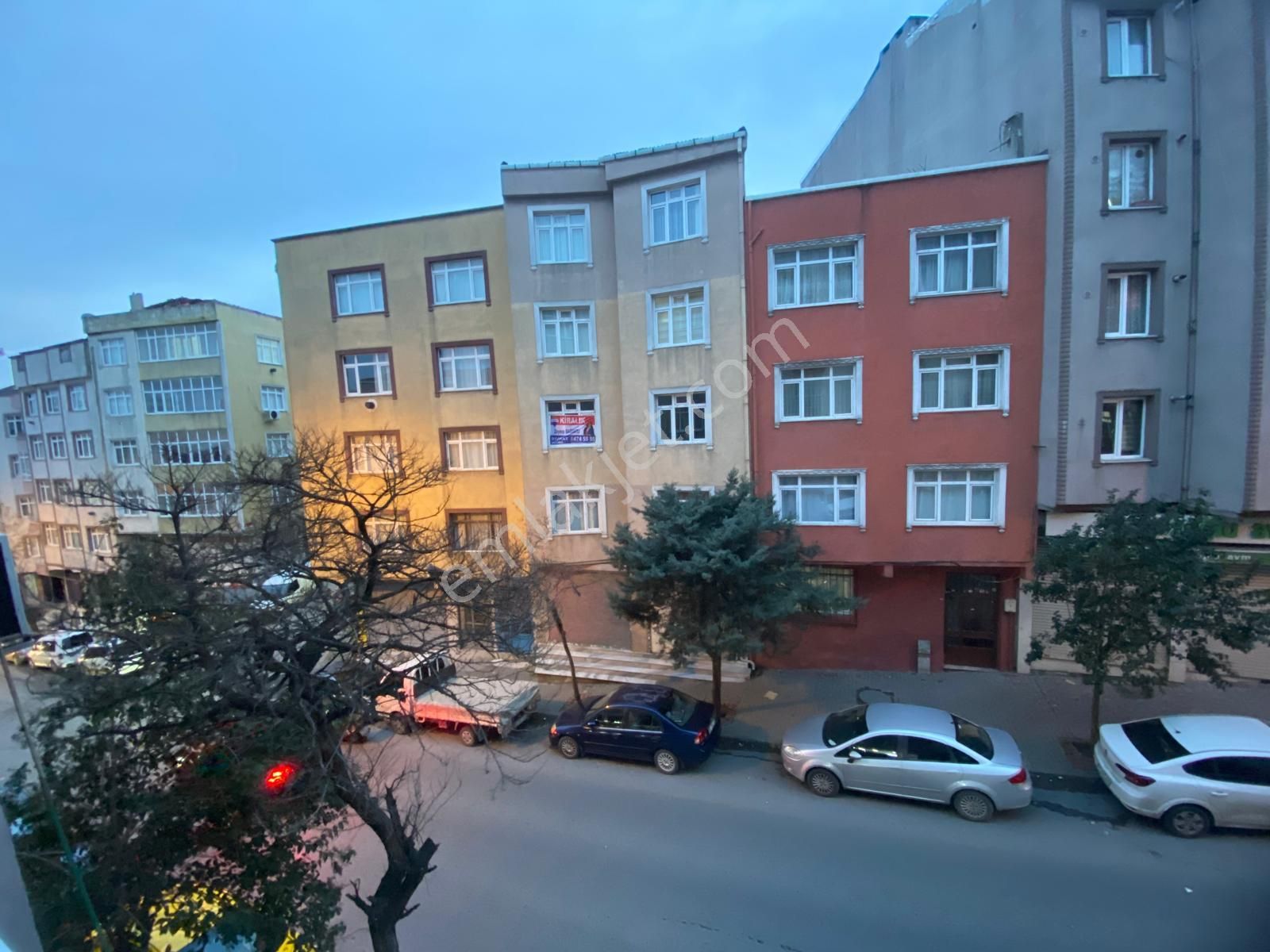 Bağcılar Tabya Cadde Üzeri Kiralık 2,5+1 Daire