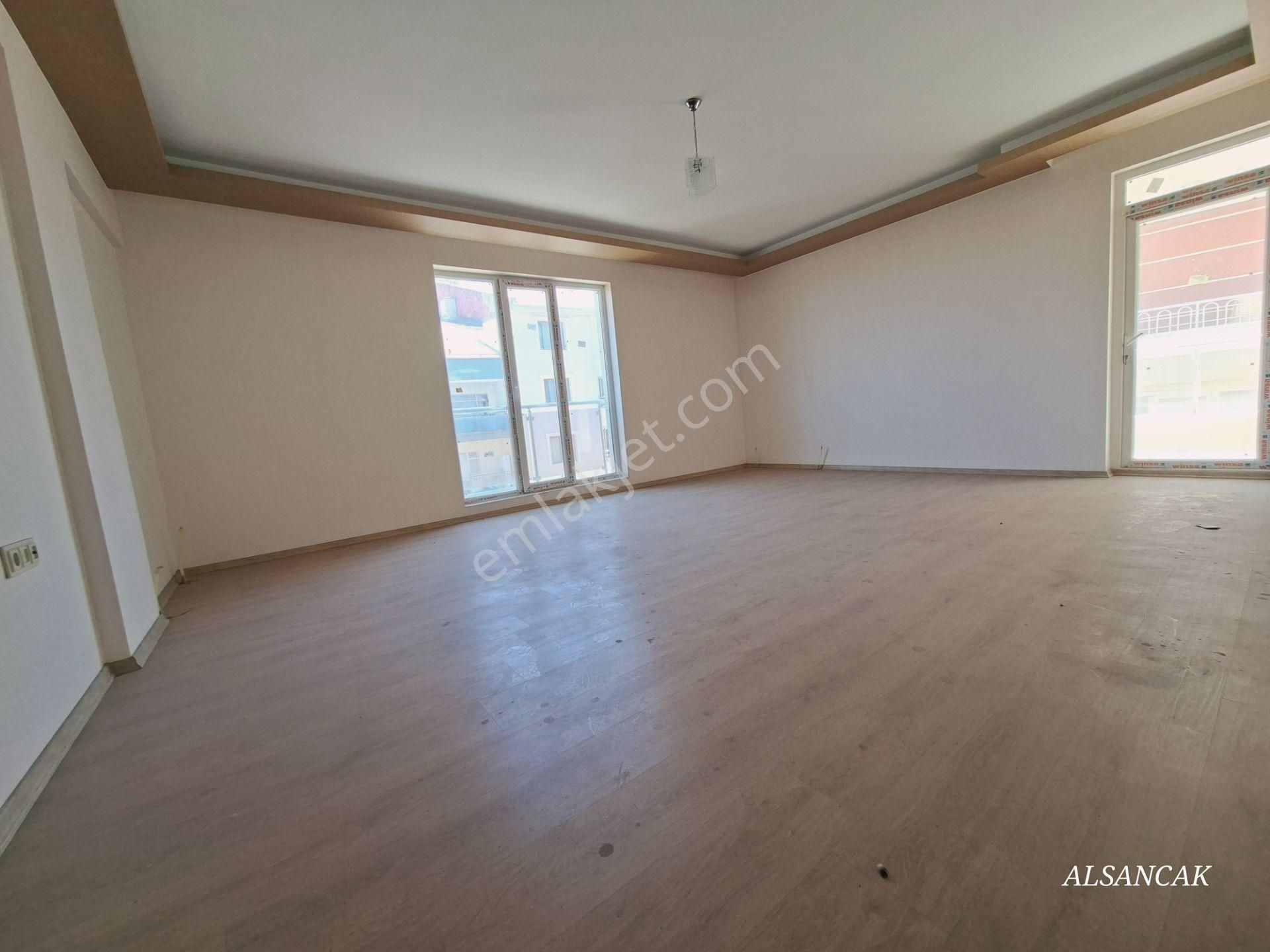 30 Ağustos Merkezde Asansörlü Binada 4+1 Yeni Teraslı Dubleks - Görsel 7