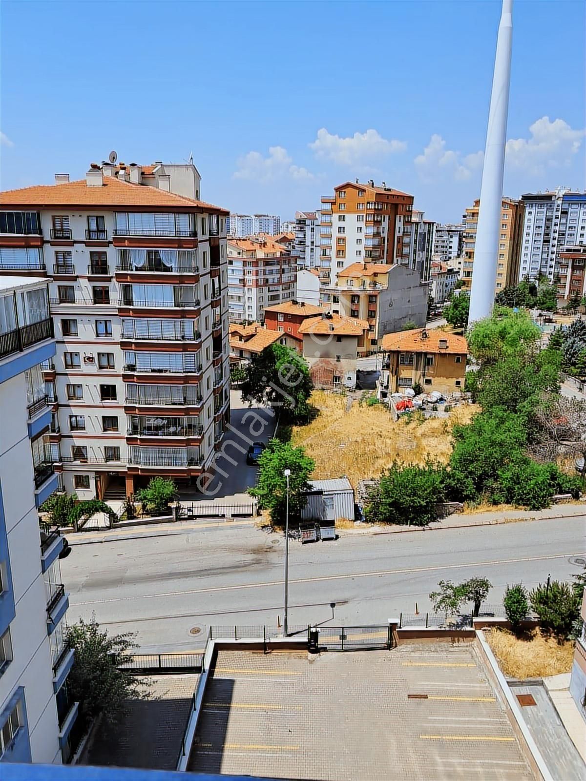 Şentepe'de Piri Caddesi Üzerinde Geniş Balkonlu 3+1 Satılık - Görsel 20