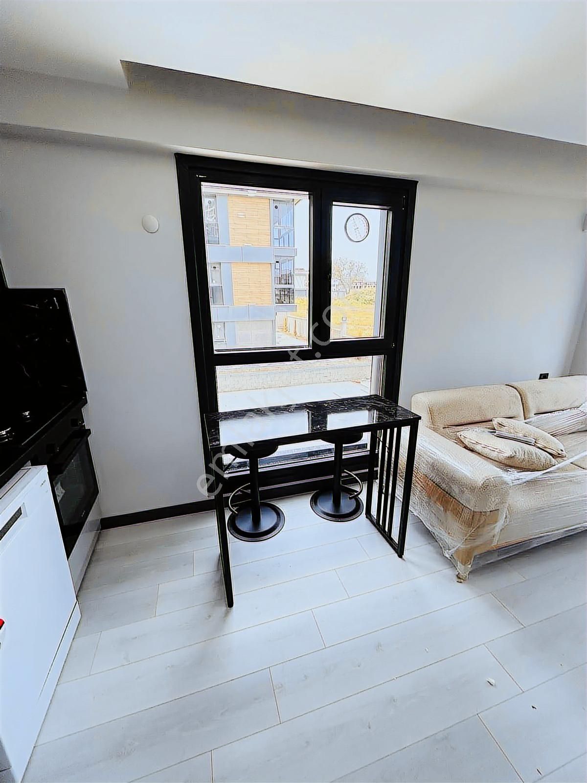 Mege'den Çorlu Emlaklarda Eşyalı Lüks Kiralık 1+1 Daire - Görsel 20