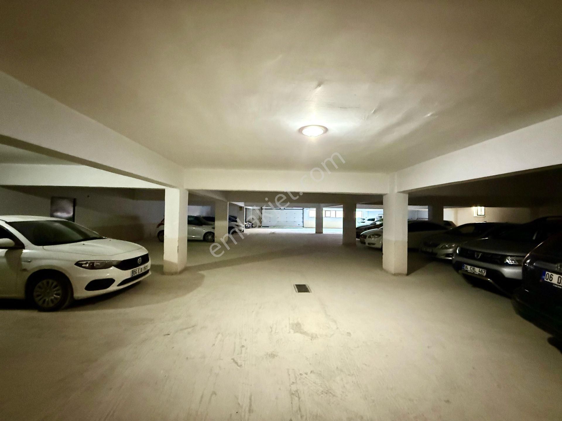 Taşcılar'dan Saray Merkezde 4+1 Kapalı Otoparklı Lüks Fırsat Daire - Görsel 27