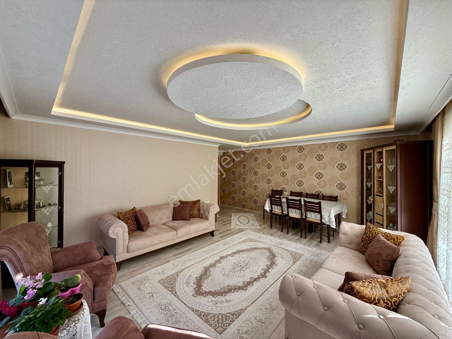 Taşcılar'dan Saray Merkezde 4+1 Kapalı Otoparklı Lüks Fırsat Daire - Görsel 7