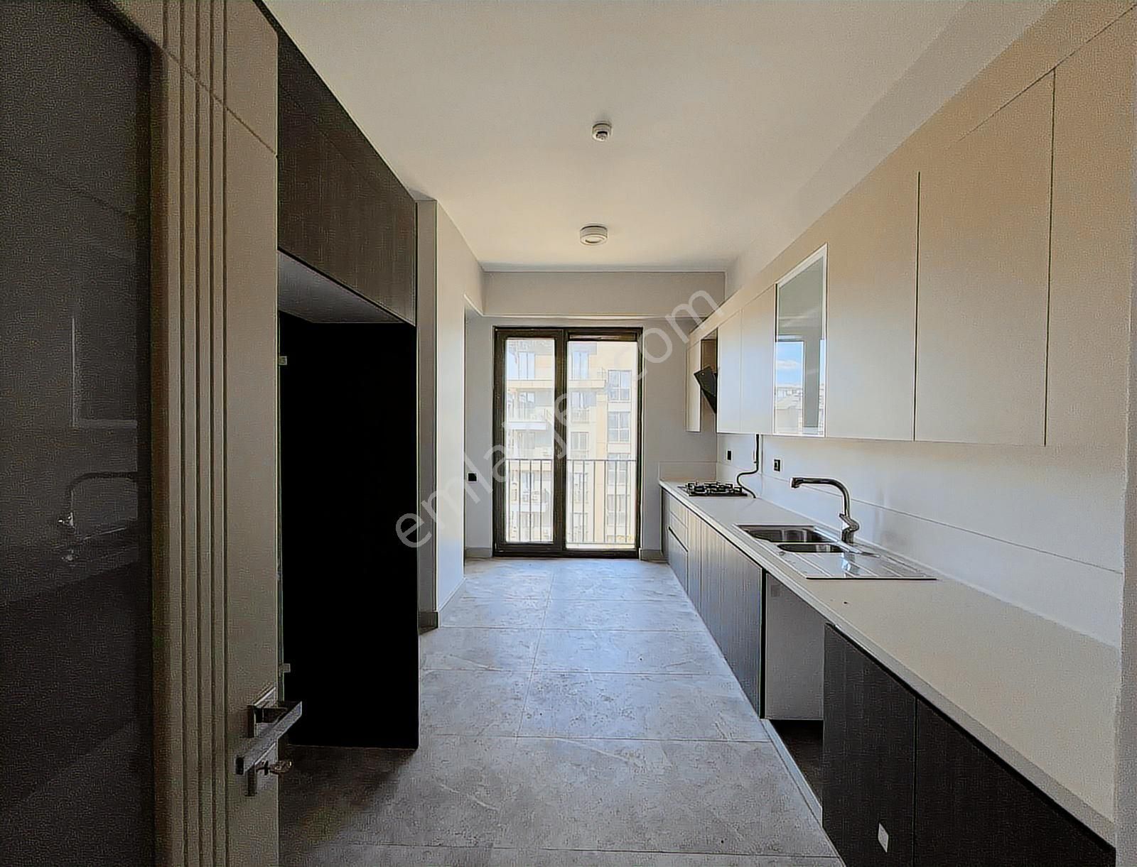 Emlak Konut Çınarköy " 3+1 Büyük Tip Satılık Daire " - Görsel 4