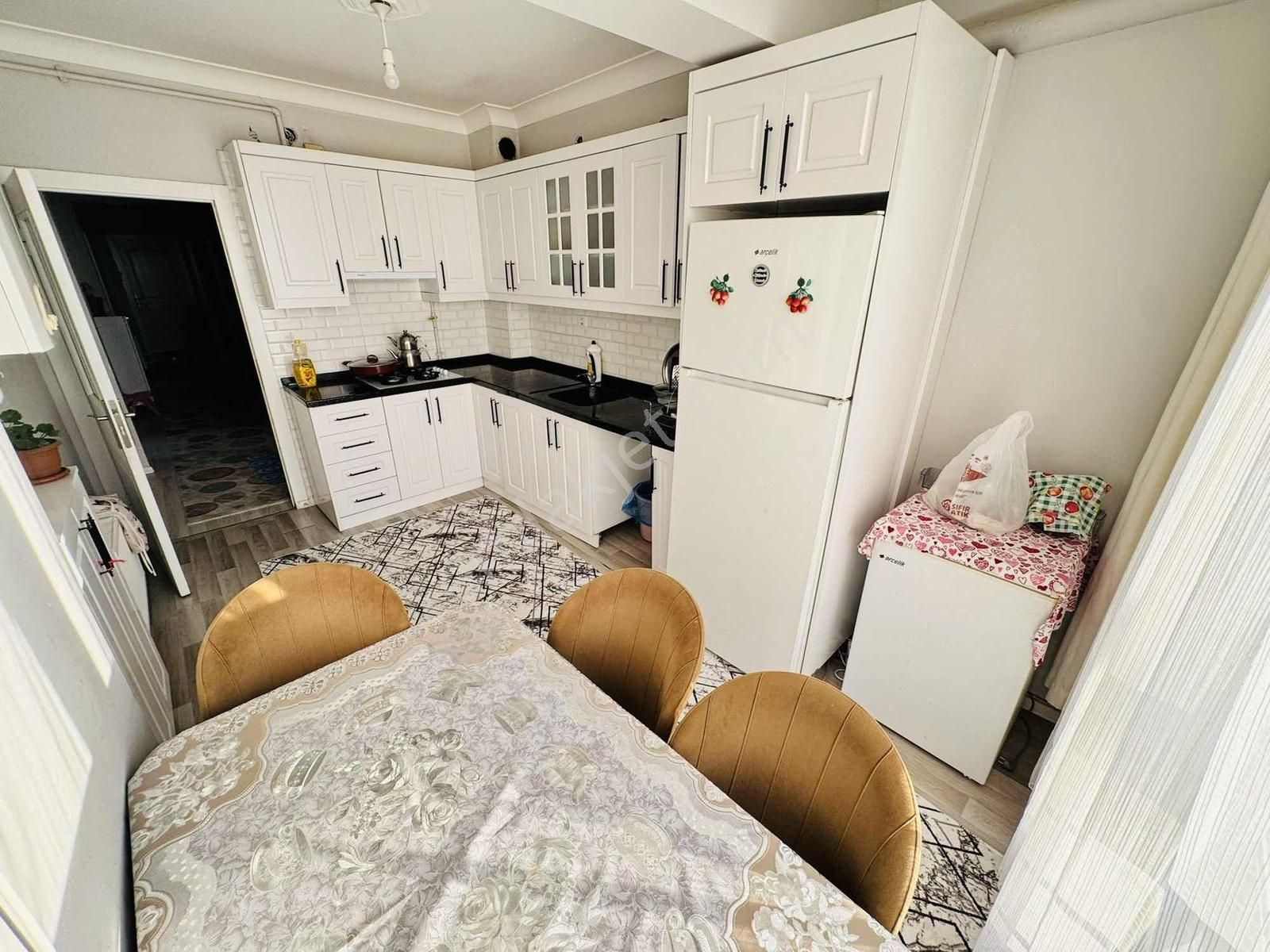 Şentürk Gayrimenkul'den Acill Satılık Fırsat Daire - Görsel 3