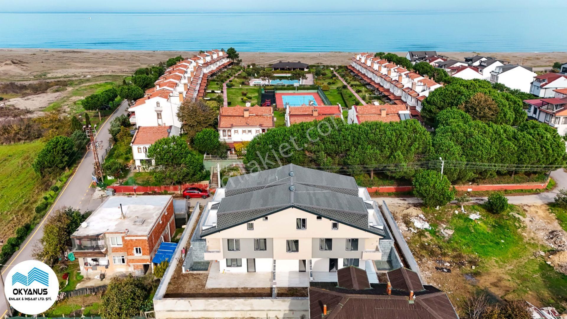 Sakarya Kocaali Merkezde Ön Arka Cephe Bahçeli Kapalı Mutfak 4+1 Villa - Görsel 2