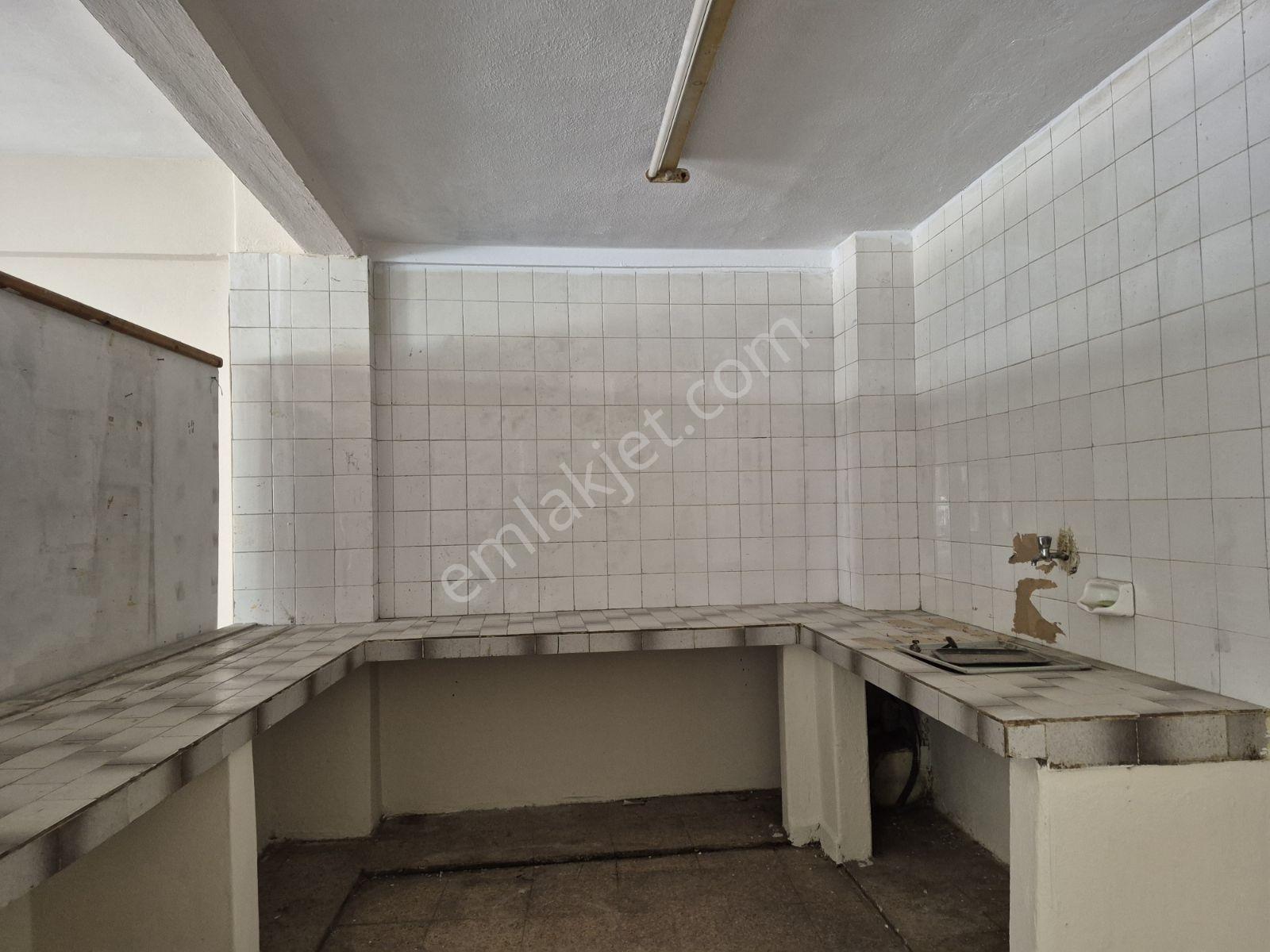 Kurtuluş Mahallesi 2 Cepheli Kiralık Dükkan - Görsel 6