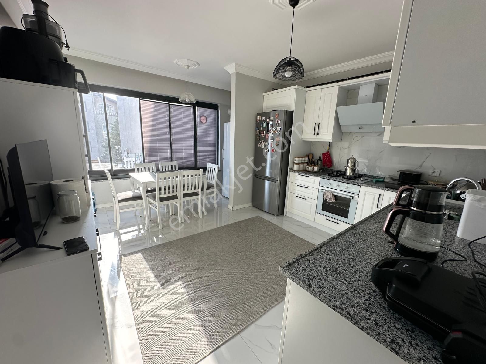 Serdivan Beşköprü Mah. İki Adet Daire 6+2 Mutfak Ayrı Asansörlü Ve Bahçeli Satılık Daire - Görsel 9