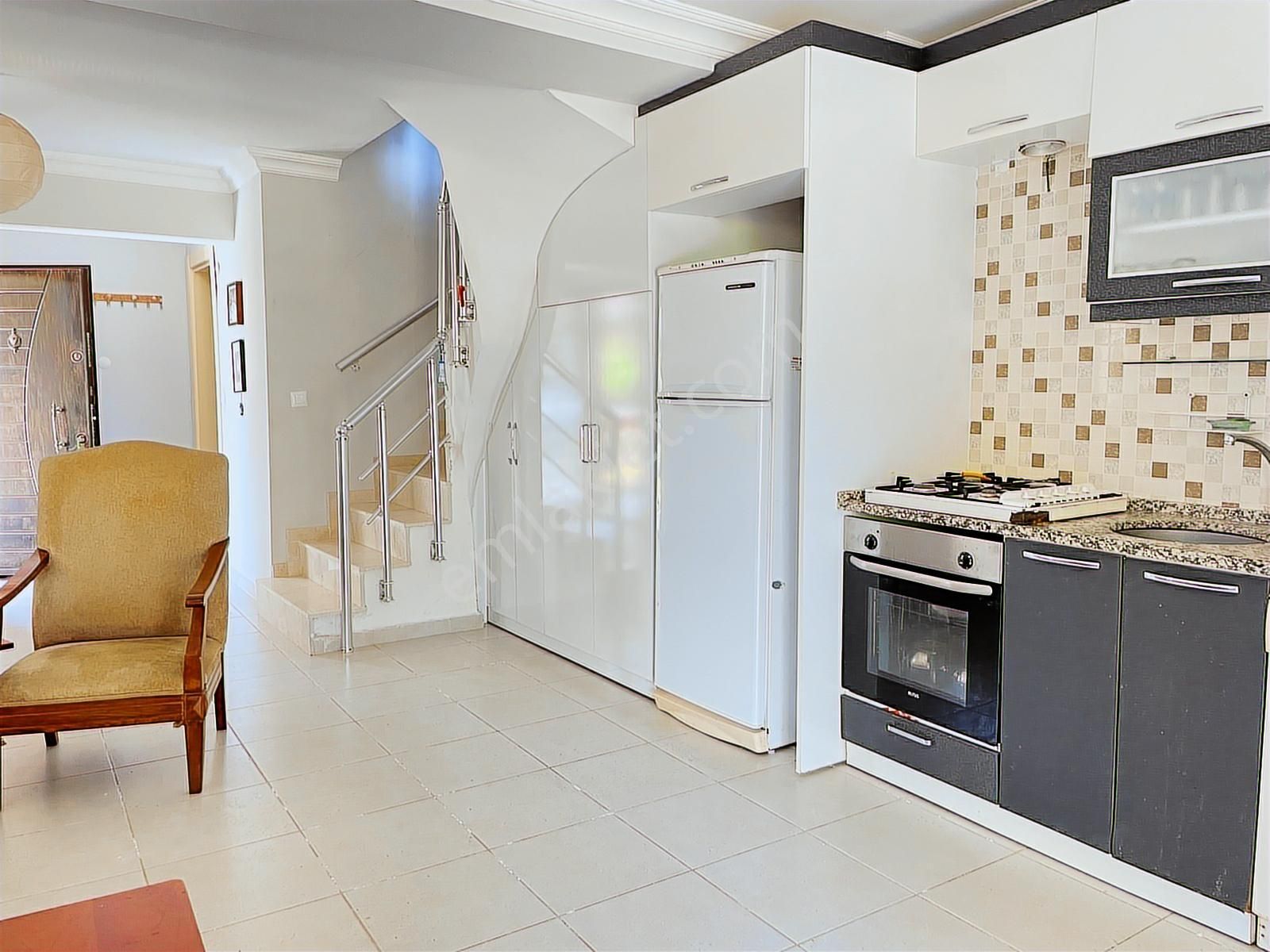 İzmir Gümüldür Denize Sıfır Havuzlu Sitede Yazlık Villa - Görsel 7