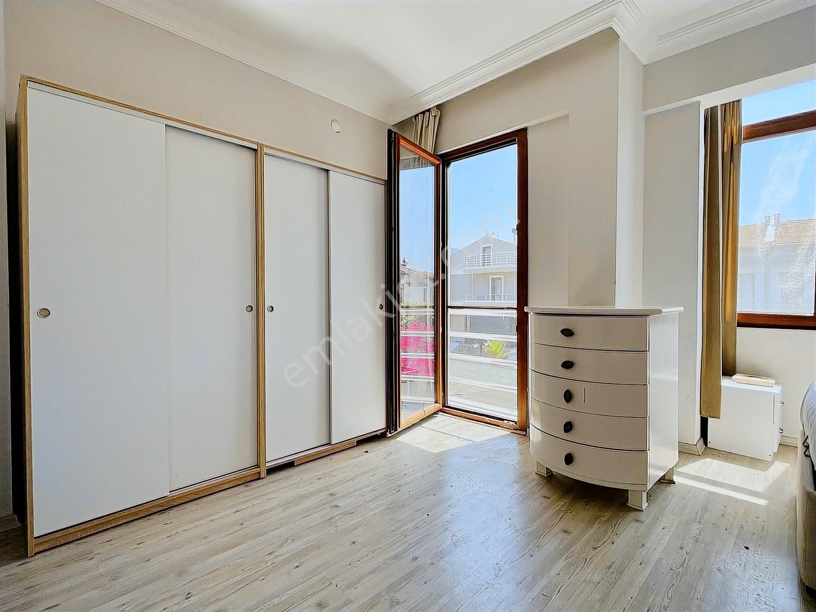 İzmir Gümüldür Denize Sıfır Havuzlu Sitede Yazlık Villa - Görsel 5