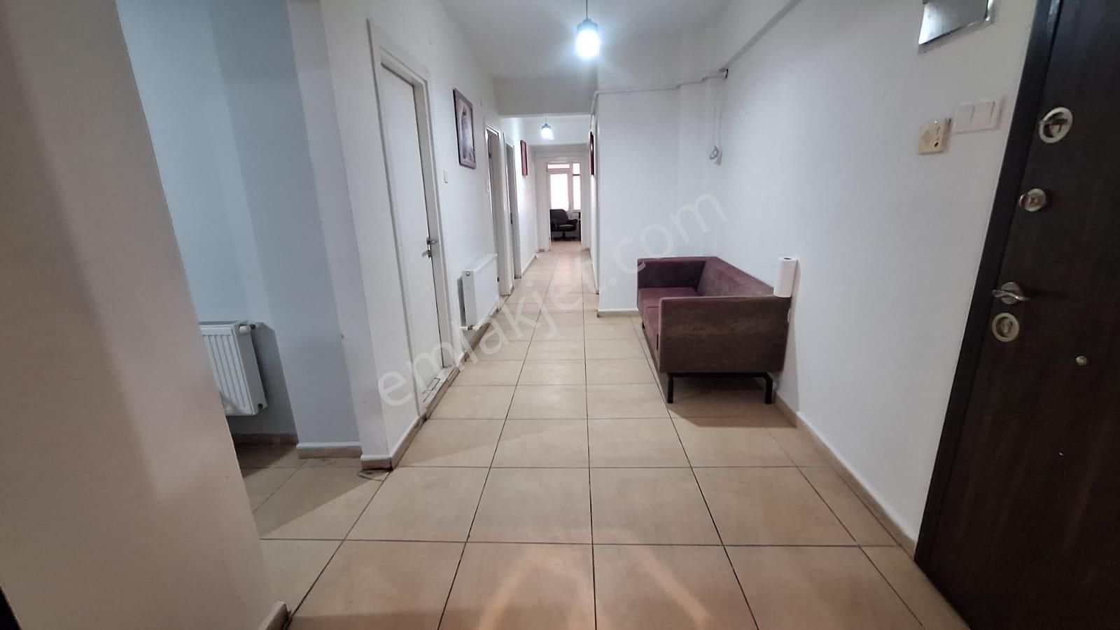 Çanakkale Kordonda Merkezi Konumda Kiralık 4+1 İşyeri - Görsel 6