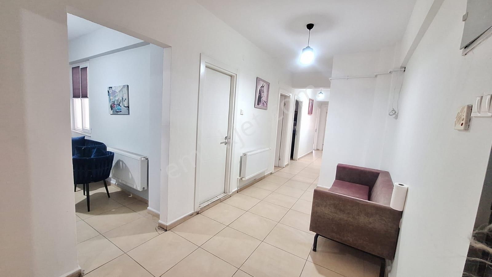 Çanakkale Kordonda Merkezi Konumda Kiralık 4+1 İşyeri - Görsel 5