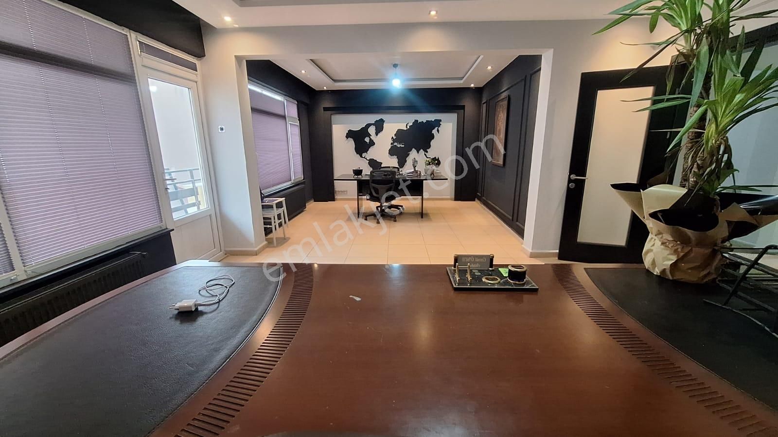 Çanakkale Kordonda Merkezi Konumda Kiralık 4+1 İşyeri - Görsel 8