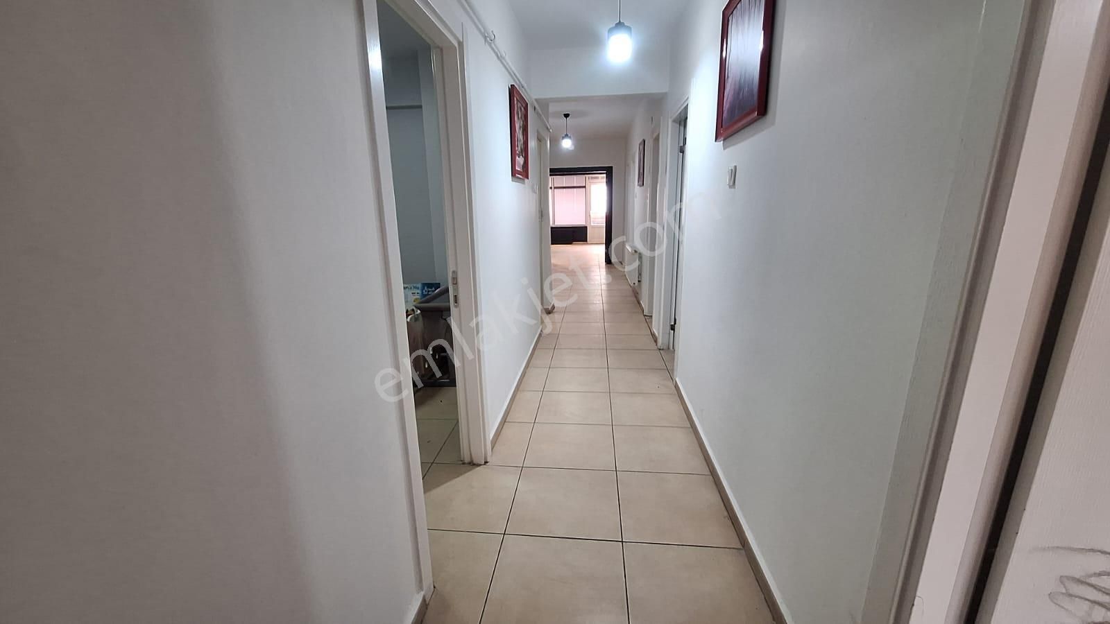 Çanakkale Kordonda Merkezi Konumda Kiralık 4+1 İşyeri - Görsel 7