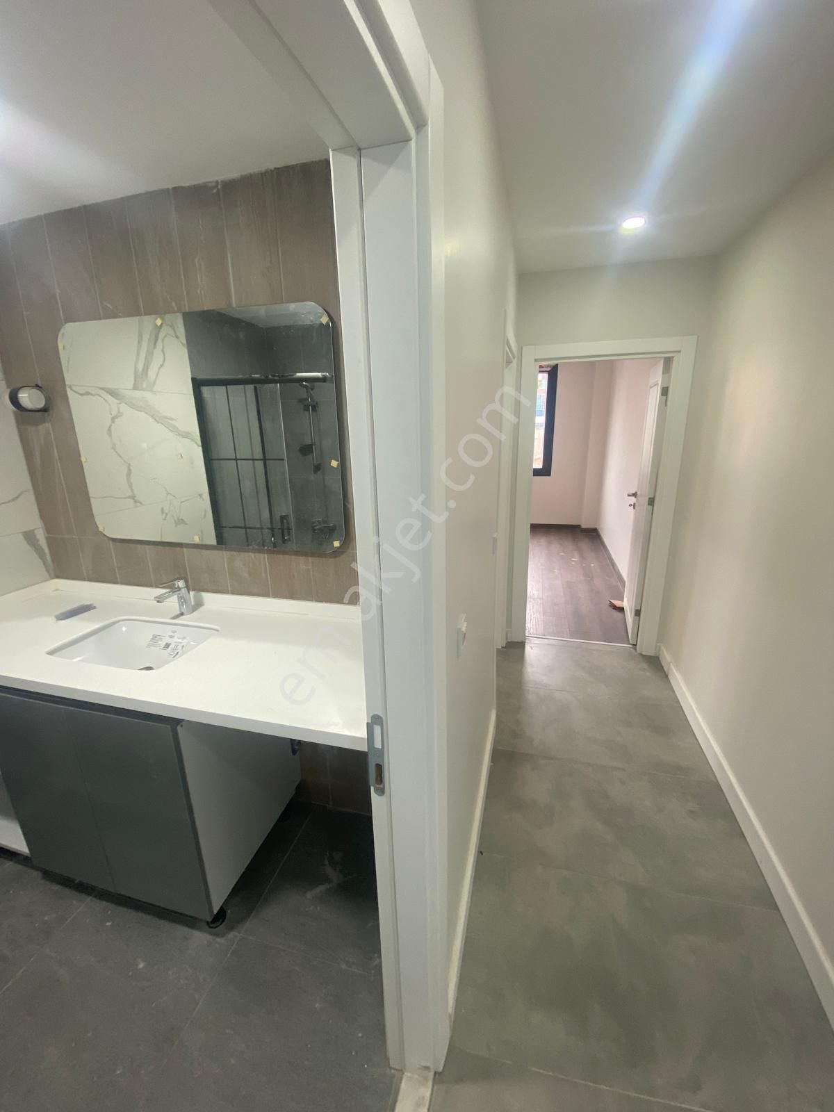 Ziverbey Ana Caddeye 1.paralel De,sıfır Ara Katta,balkonlu Daire - Görsel 21