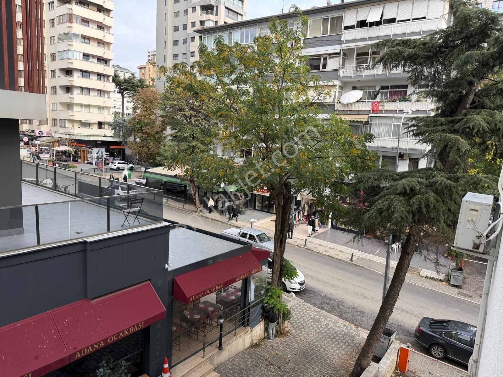 Utkudan Ayşeçavuş Caddesi Üzerinde Balkonlu Satılık Fırsat 3+1 - Görsel 17