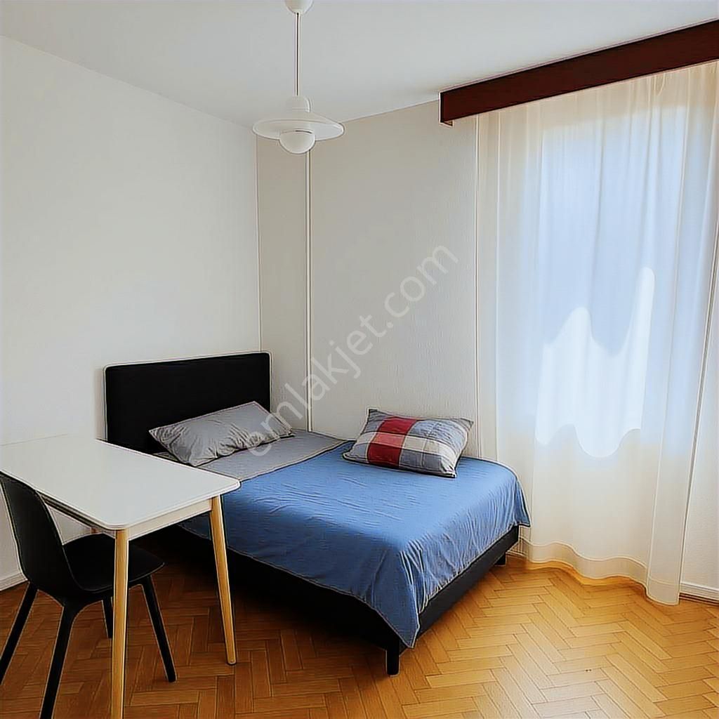 Utkudan Ayşeçavuş Caddesi Üzerinde Balkonlu Satılık Fırsat 3+1 - Görsel 4