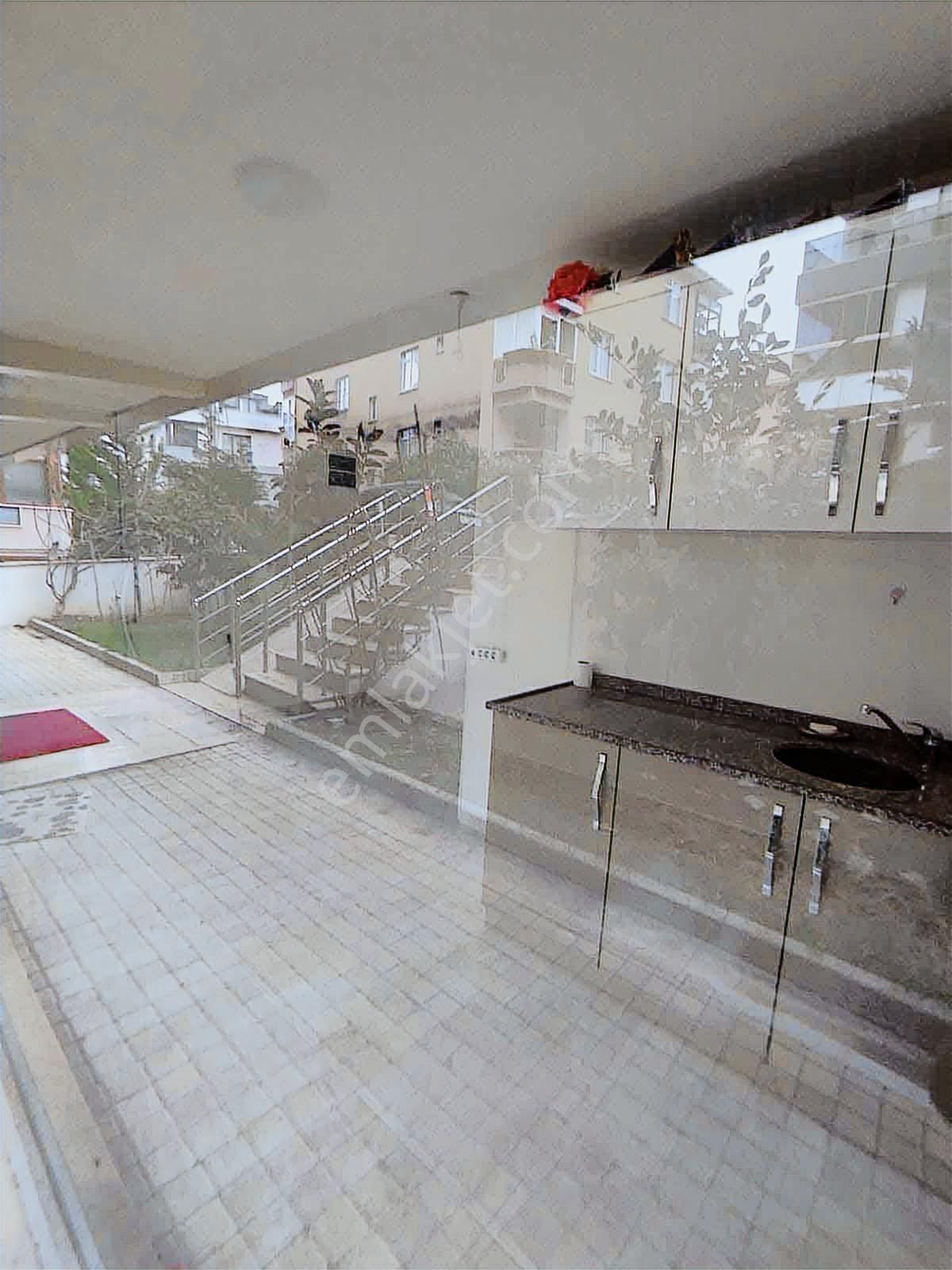 İdealtepe Göz Vakfı Hastanesine Yakın Konumda Kiralık Dükkan - Görsel 7