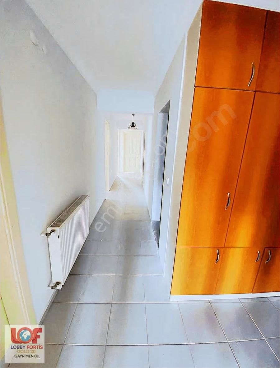 Lobby Fortisten Mehmet Akif Ersoyda 150 M2 Kiralık 3+1 Daire - Görsel 3